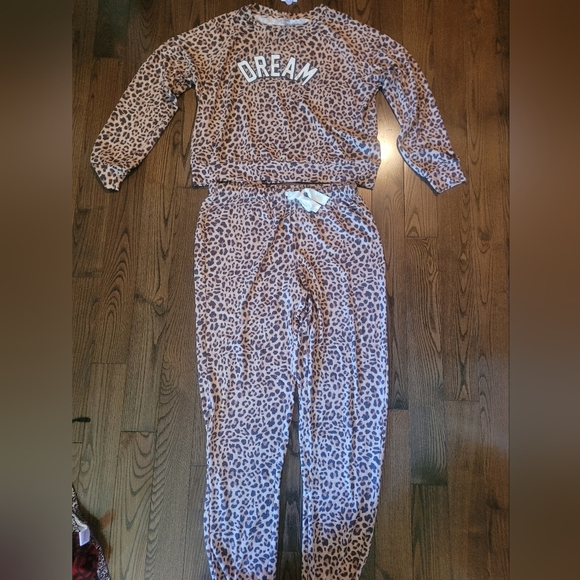 NWT 2 PIECE PJ SET, Great Christmas Gift for you or someone else. - Picture 1 of 12